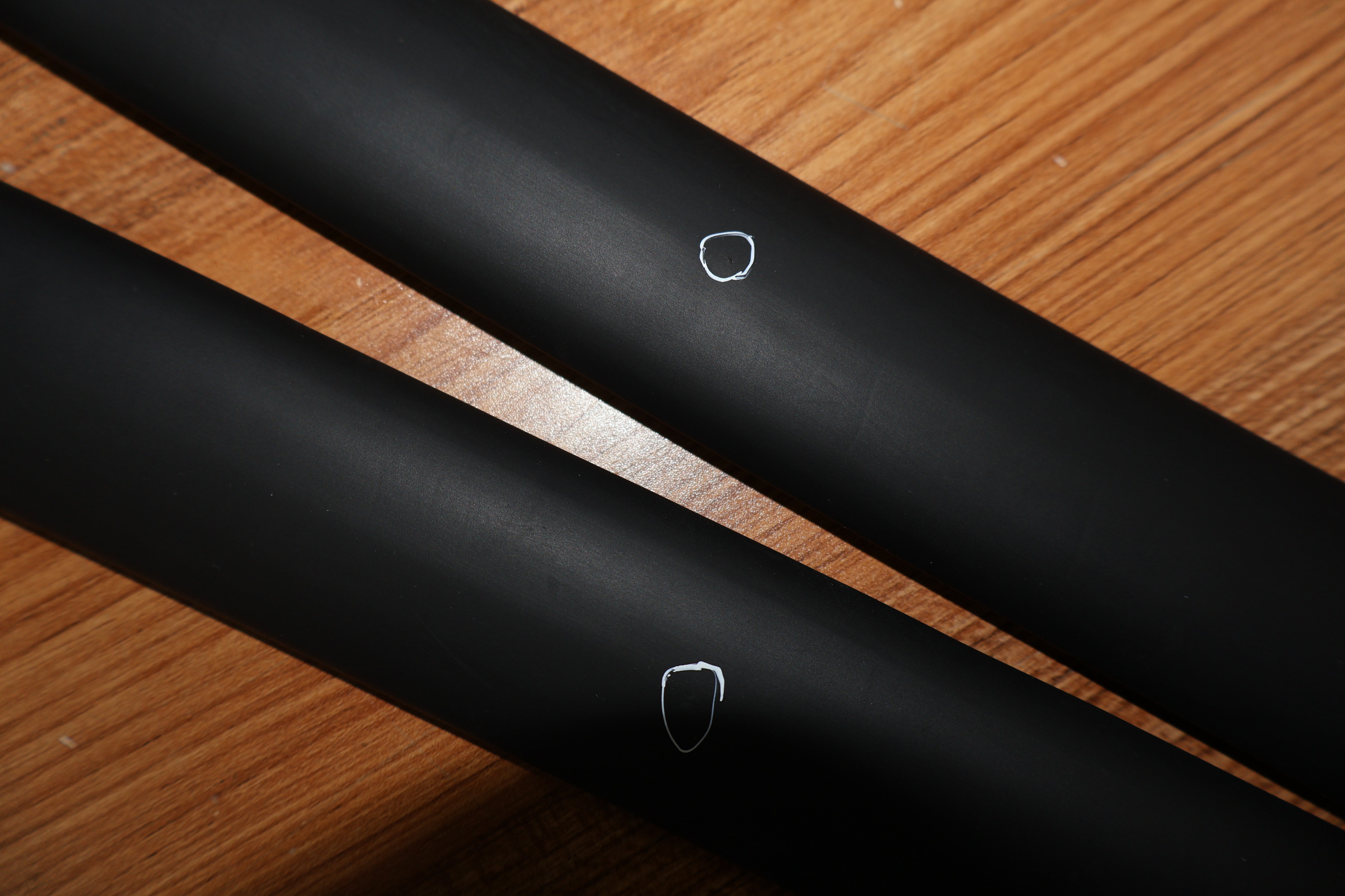 <b>攻克TPE/TPV密封條表面“麻點(diǎn)”難題，泰瑞豐新材料為您支招！</b>